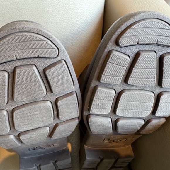 UGG Australia sz US 10 (UK 8, EU 41) Women's premium leather Chelsea boots brown - Picture 16 of 16